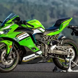 Kawasaki Ninja vs The Competition