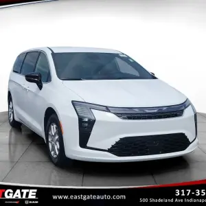 New Chrysler Pacifica in Indianapolis, IN at Eastgate CDJR