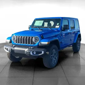 2026 Jeep Wrangler vs. 2026 Toyota 4Runner: Why the 2026 Jeep Wrangler is the Better SUV for Drivers in Indianapolis, IN