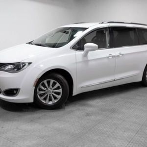 Finance a Used Chrysler near Arlington Heights - CarWise Gurnee