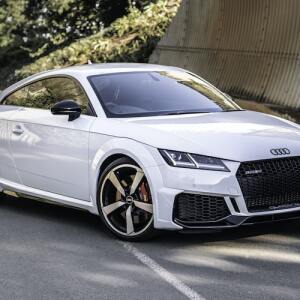 The Benefits of Buying a Used Vehicle