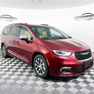 2026 Chrysler Pacifica in Dunkirk, IN at Glass Capital CDJR