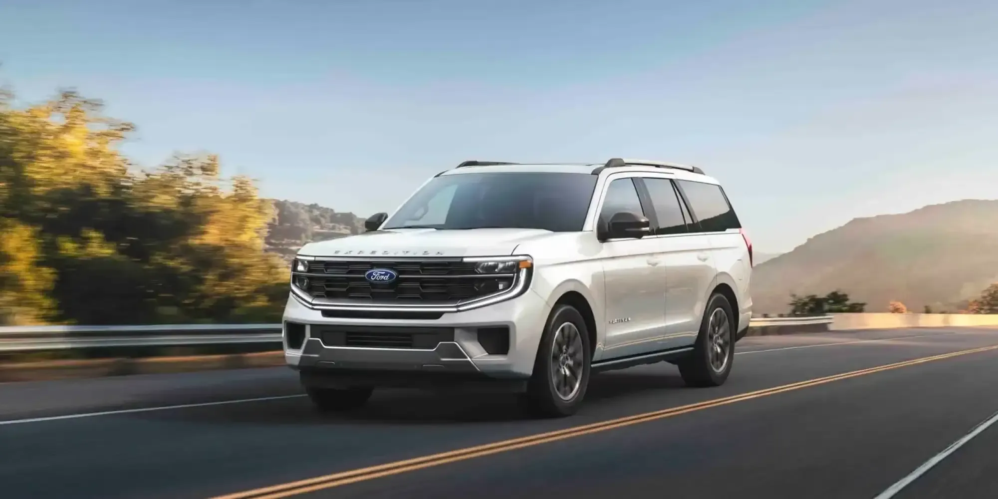 Ford Expedition driving on the highway