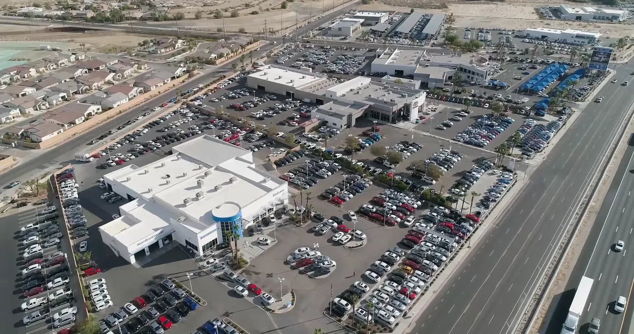 I-10 auto mall dealership lot