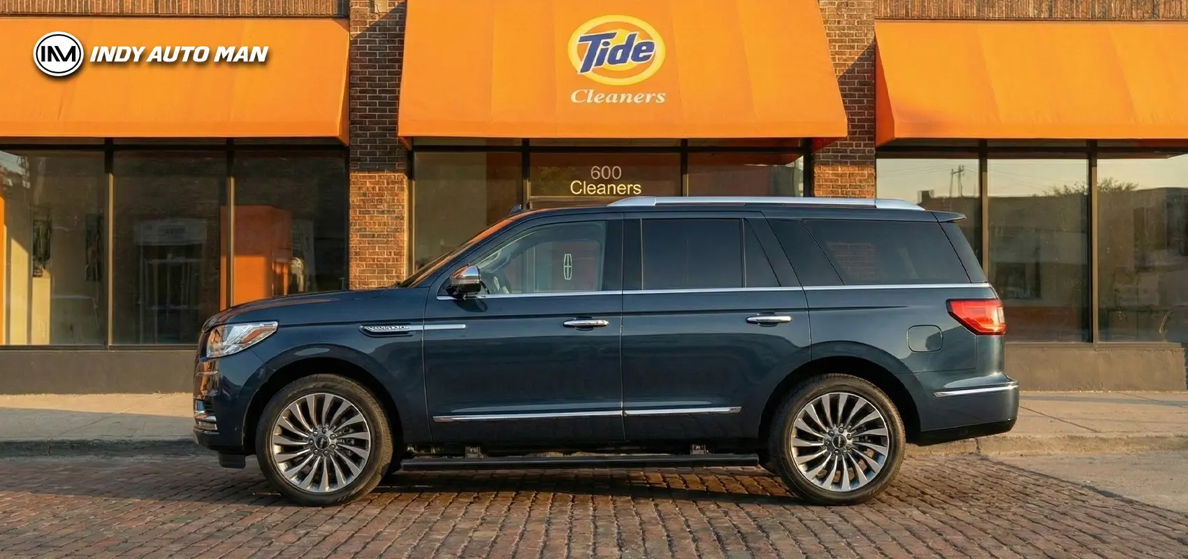 Lincoln Navigator Luxury SUV