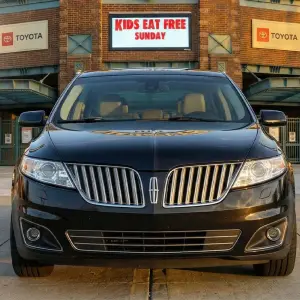 Time-Proven American Luxury: Is Cadillac or Lincoln Better?