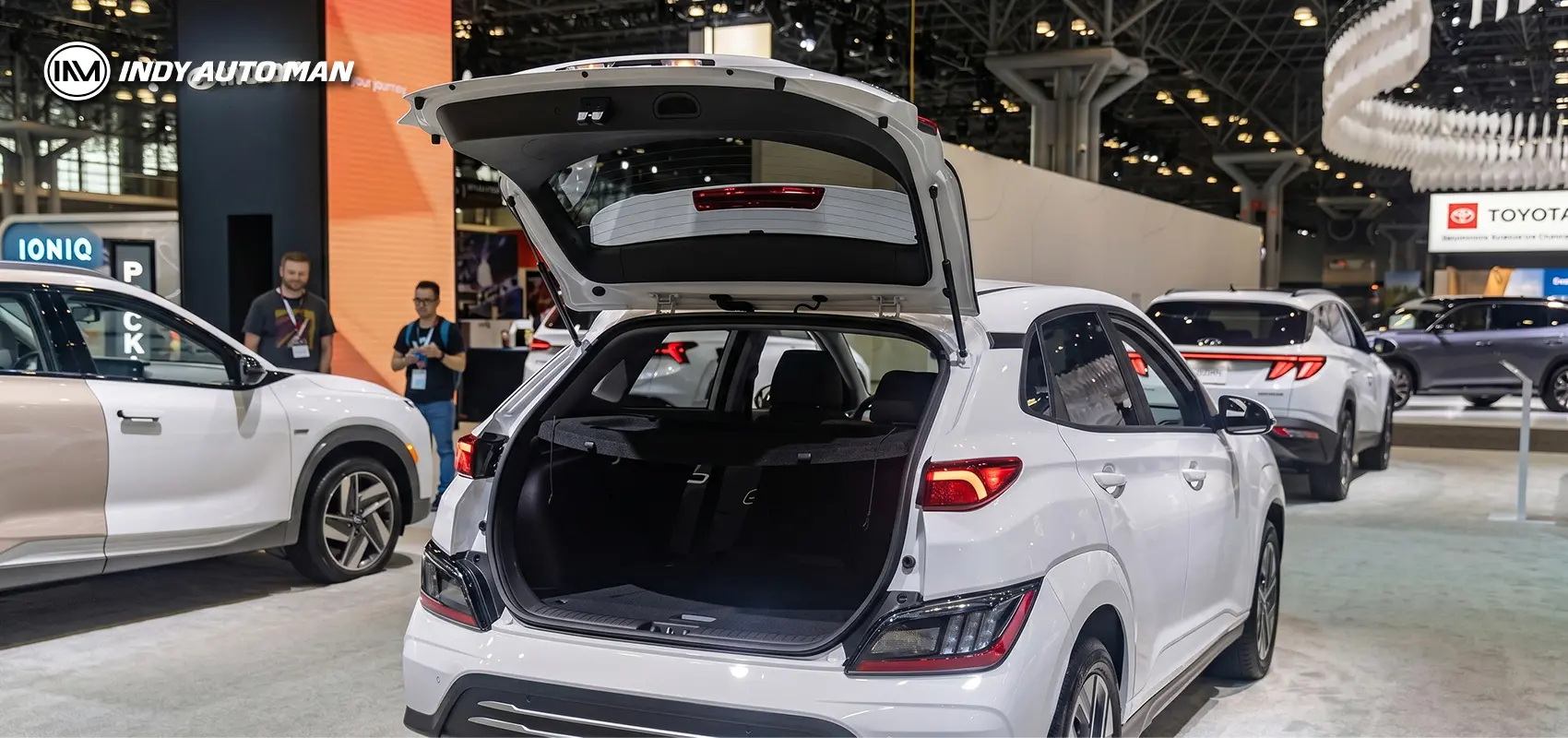 liftgate trunk opening