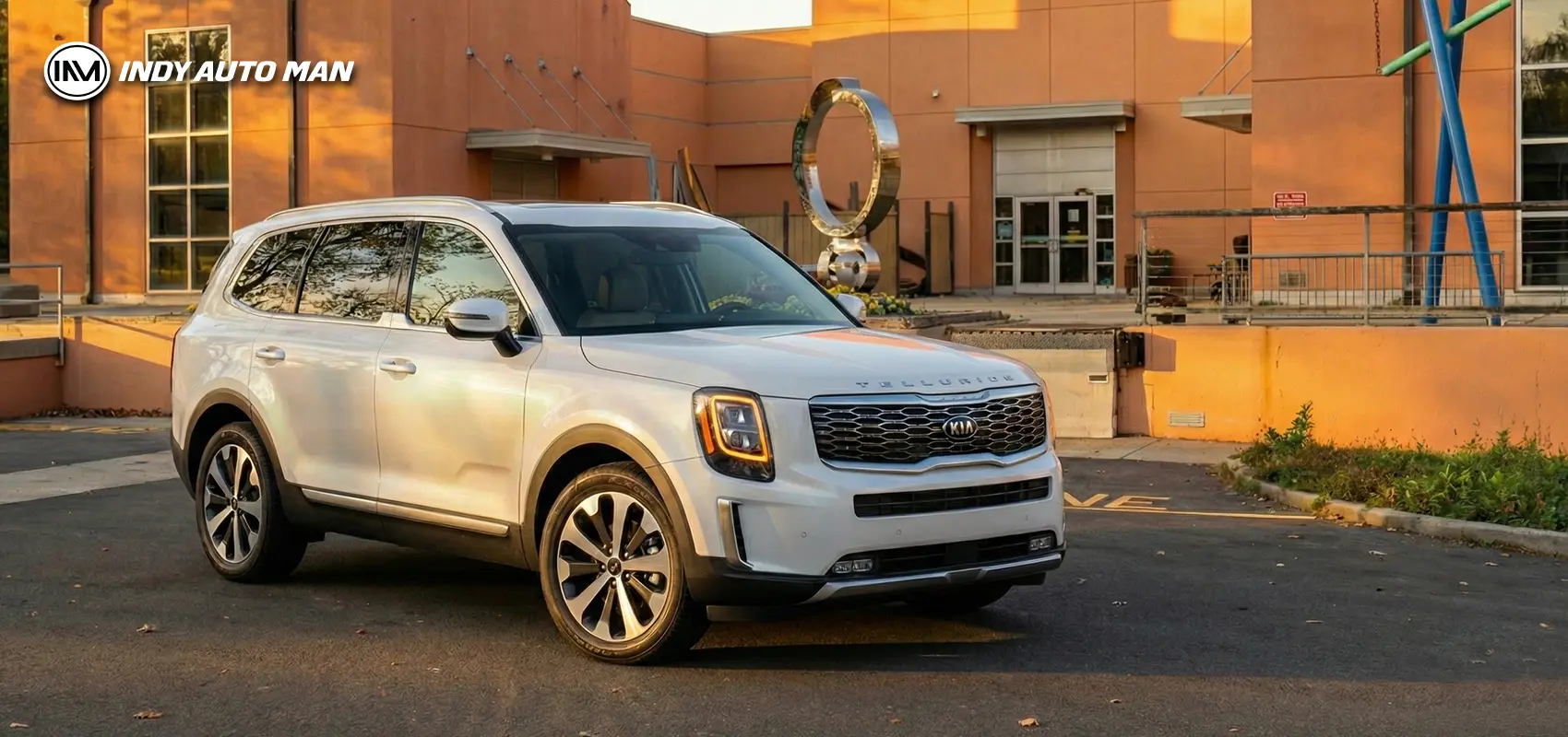 compare kia comfort with toyota and mitsubishi in indianapolis