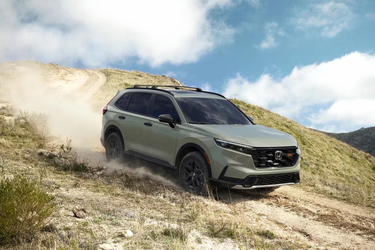 https://hondanews.com/en-US/releases/release-0d29cf91ab5515b985a1c286910cc6fb-rugged-electrified-and-refreshed-best-selling-honda-cr-v-gains-new-trailsport-hybrid-trim-and-more-standard-tech-as-2026-lineup-arriving-in-dealers-now