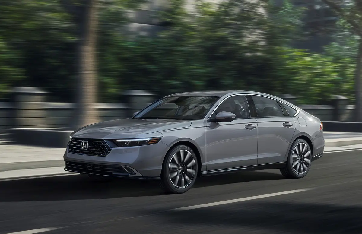 https://hondanews.com/en-US/honda-automobiles/releases/release-85d9cee924869f121479b5fa320601e9-2025-honda-accord-and-accord-hybrid-named-best-cars-for-families