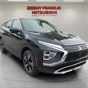Mitsubishi Eclipse Cross vs. Chevrolet Equinox: Why the Mitsubishi Eclipse Cross is the Better SUV for Drivers in Kansas City, MO