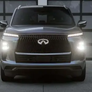 Which is Best for Everyday Life Around Mount Prospect, IL: A Used Infiniti QX80 or Chevrolet Suburban