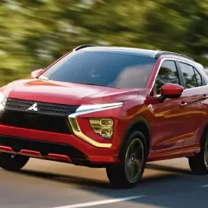Why Low-Mileage Used Luxury Cars Appeal to Des Plaines, IL Drivers