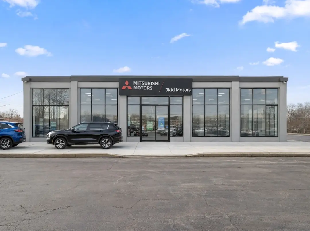 Jidd Motors Mitsubishi dealership exterior in Des Plaines, IL