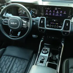 Kia Sorento vs. Nissan Pathfinder: Why the 2025 Kia Sorento is the Better SUV for Cheyenne Drivers
