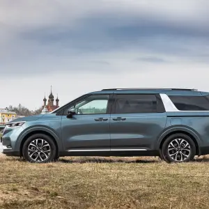 Kia Carnival vs. Toyota Sienna: Why the Kia Carnival is the Better Minivan for Cheyenne Families