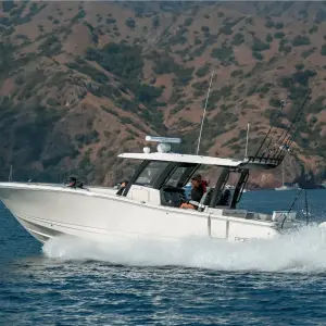 Robalo Boats vs The Competition