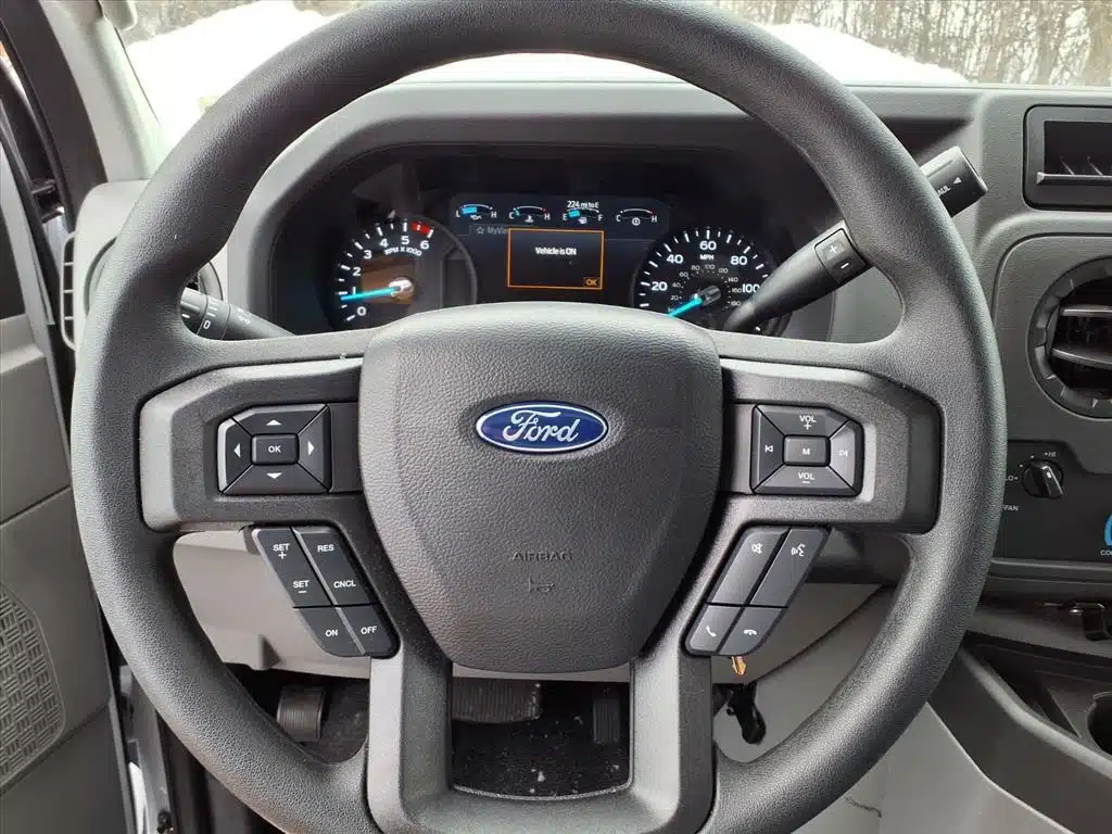 Ford E-450 driver cockpit and instrument panel