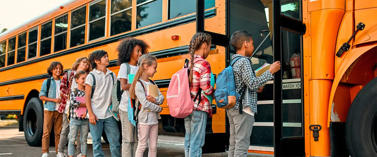 south carolina students boarding bus