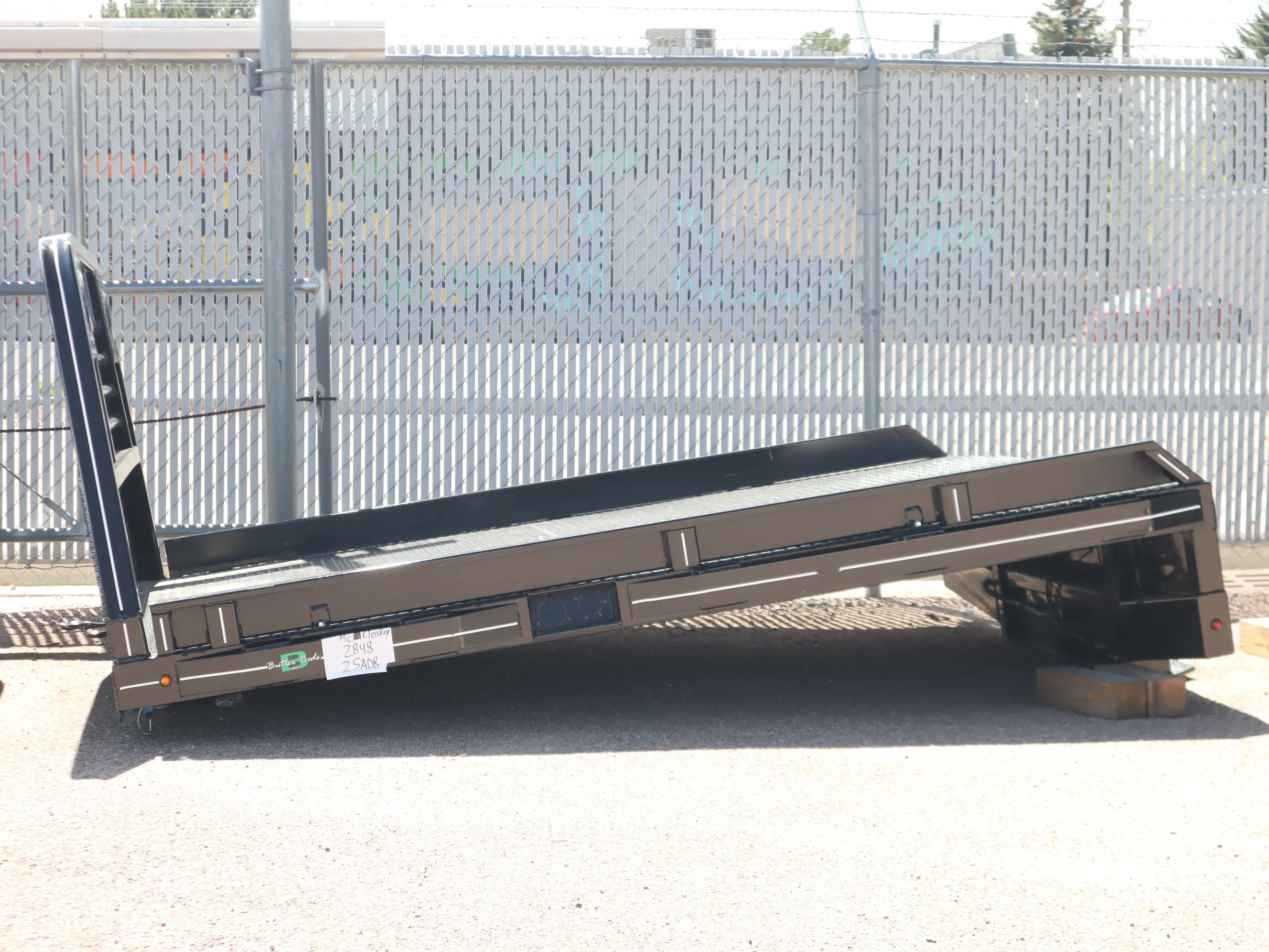 84 x 102 non-skirted Butler flat bed unit 4, frame and mounting detail