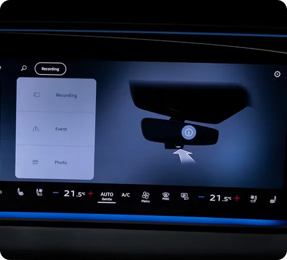 Audi Q5 forward-facing dashcam