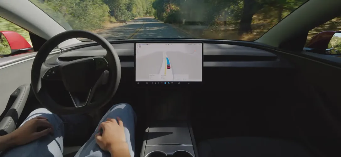 Tesla Model 3 large central touchscreen