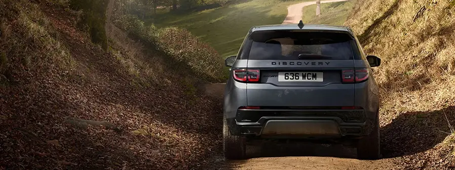 Discovery Sport climbing a gradient off-road