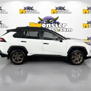 Year-End Buying Benefits: Why December Is a Smart Time to Shop Used Cars at Monster Motors