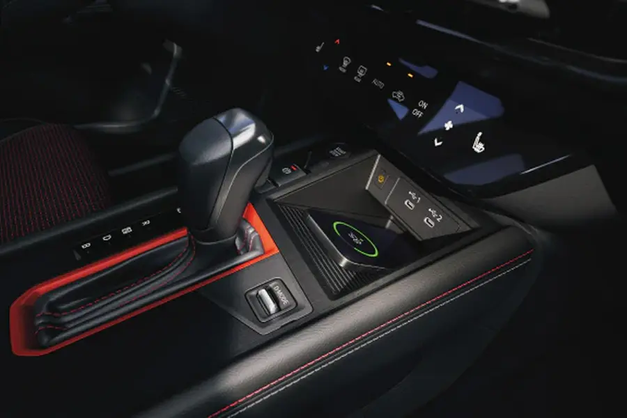 Console of a Nissan Frontier