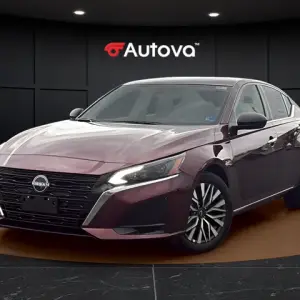 Nissan Altima vs Honda Accord: Which Car is Better for Drivers in Madison Heights, VA