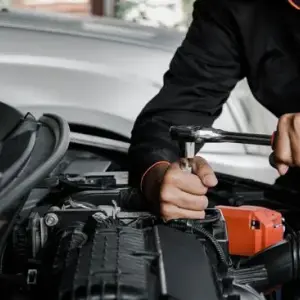 Car Service: When To Call An Expert | Nissan South Morrow