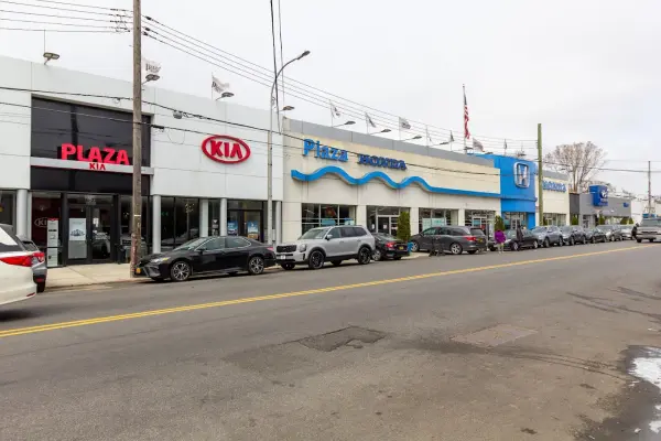 Plaza Kia and Plaza Honda under Plaza Auto Mall