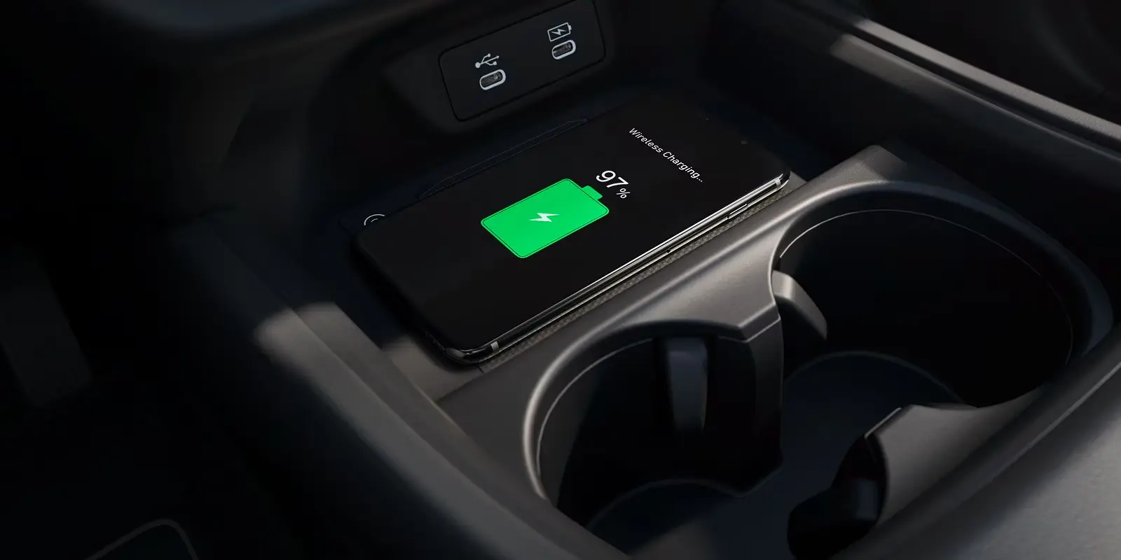 Wireless phone charger in the 2027 Honda HR-V EX-L center console