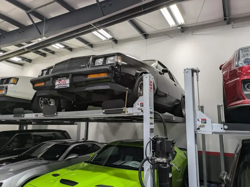 Red's Auto and Truck service center