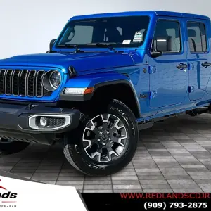 Jeep Wrangler vs. Gladiator: Which One Should You Choose in Redlands, CA?