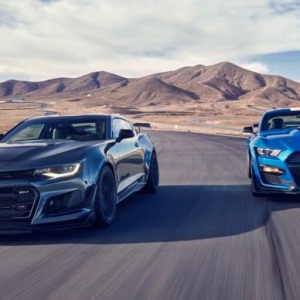 Used Ford Mustang vs Chevy Camaro in El Paso