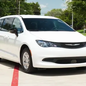 Most Popular 2026 Chrysler Minivans for Urban Driving in Weatherford, TX at Roger Williams CDJR