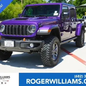 Jeep Gladiator vs. Toyota Tacoma: Midsize Pickup Truck Comparison 2026 in Weatherford, TX
