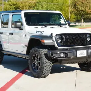 Jeep Wrangler vs. Ford Bronco: Why the Jeep Wrangler is the Better SUV for Drivers in Weatherford, TX
