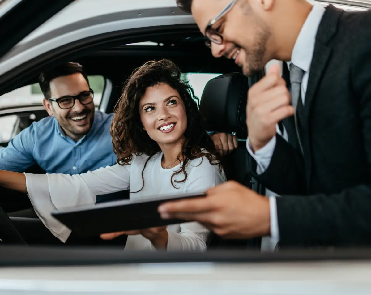 used car dealership in River Falls, WI