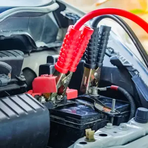 Essential Items to Keep in Your Car During Winter