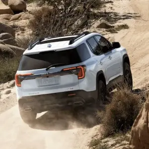 Why Adventurers Love the 2020 GMC Acadia AT4