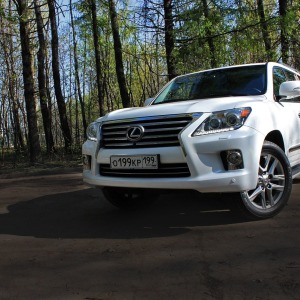 Take A Dive Into Our Lexus Model Guide
