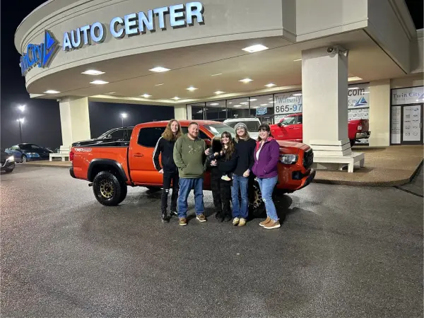 Twin City Auto Center used car dealership at 3076 Airport Highway in Alcoa, TN