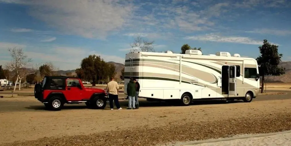 Flat Towing with Your Motorhome