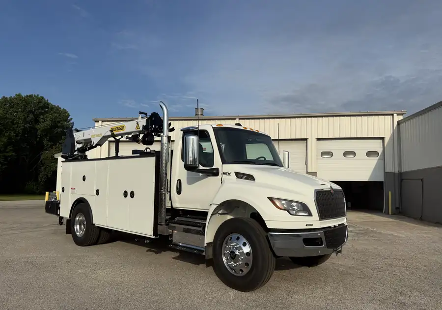 PALFINGER non-insulated bucket truck with service body