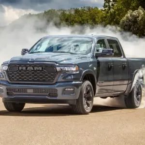 2025 Ram 1500 vs 2025 GMC Sierra 1500
