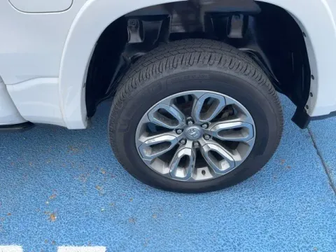 More photos of 2022 Ram 1500 Laramie at Hixson Autoplex of Alexandria Ford, LA