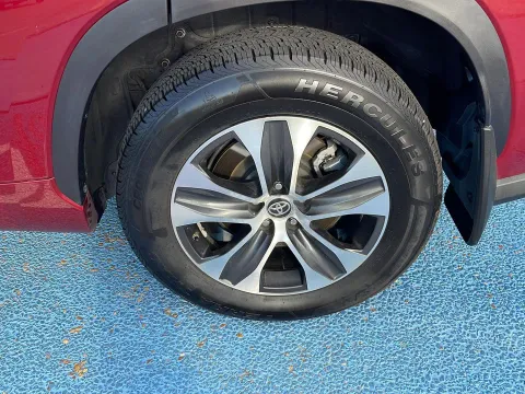 More photos of 2020 Toyota Highlander XLE at Hixson Autoplex of Alexandria Ford, LA