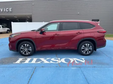 Photos of 2020 Toyota Highlander XLE for sale in Alexandria, LA at Hixson Autoplex of Alexandria Ford